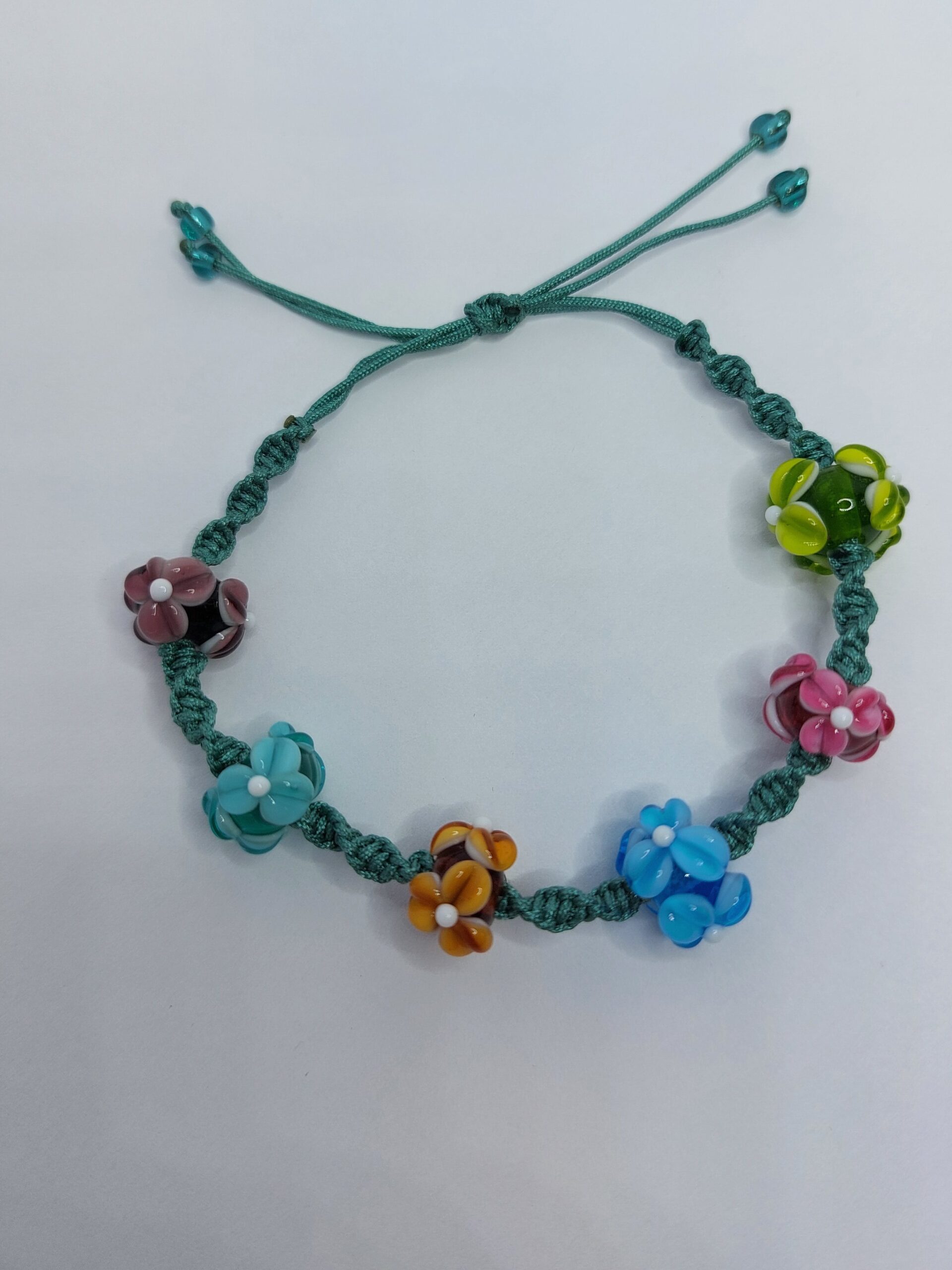 Turquoise geknoopte armband 'lente', €17,50